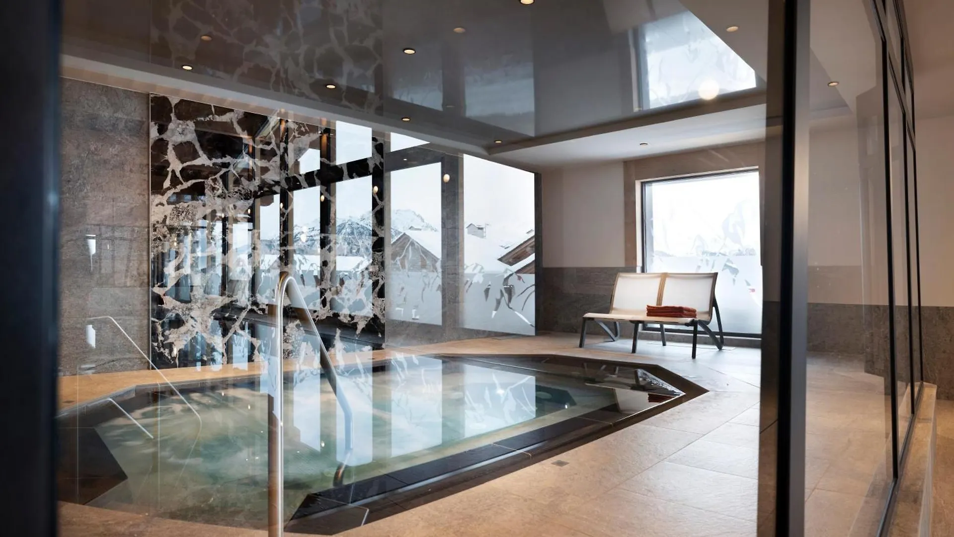 Hôtel Alpen Lodge La Rosiere  Hotel La Rosiere (Savoie)